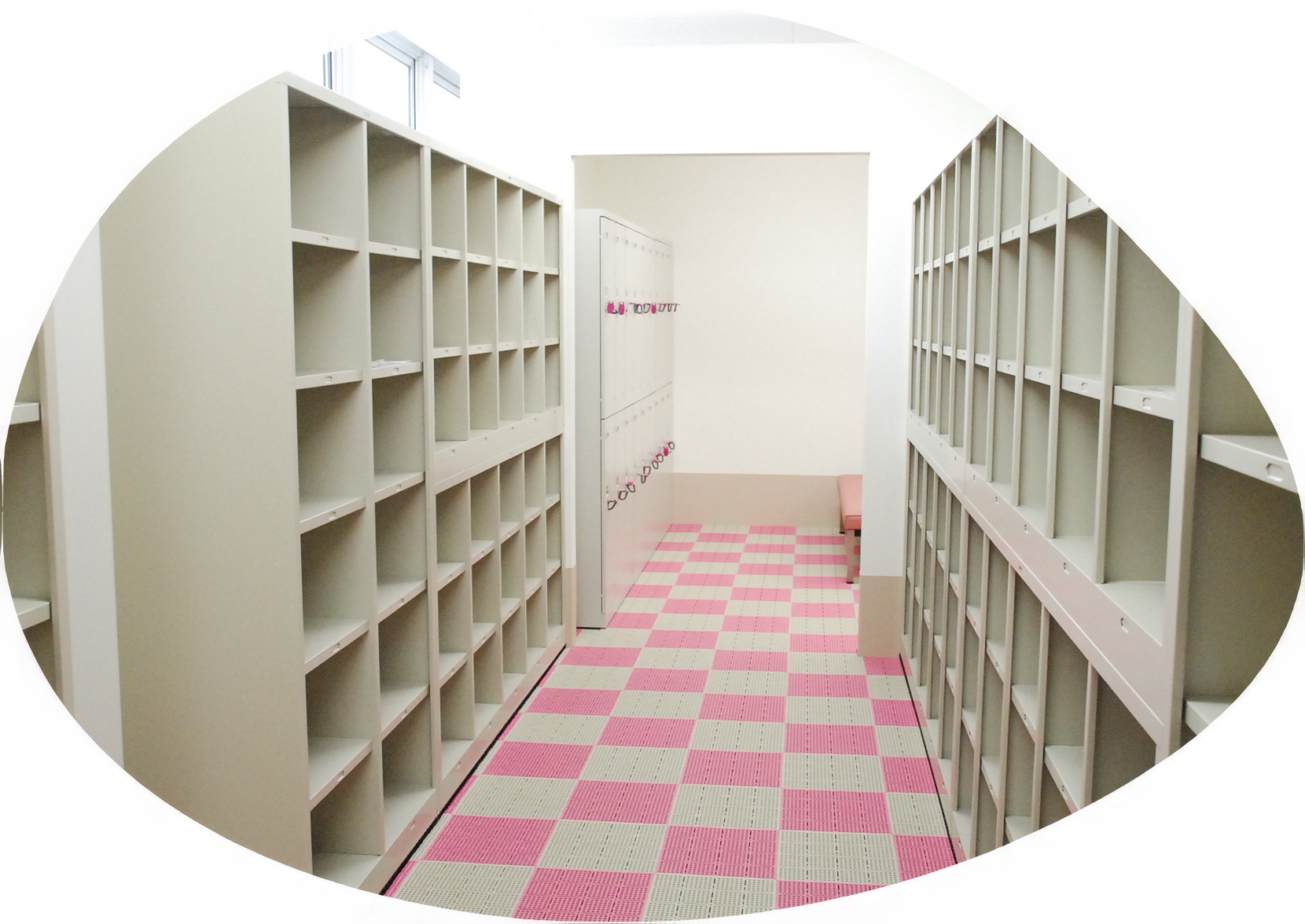 ロッカールーム女子